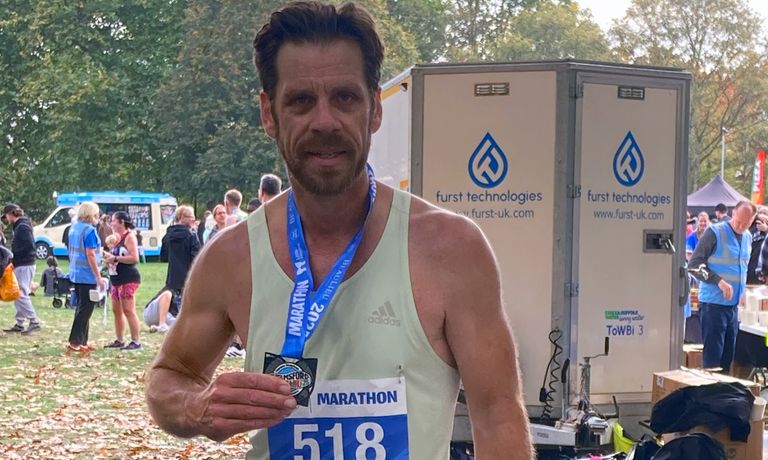 Mark Saunders completes the Chelmsford Marathon
